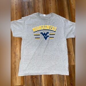 WV T-shirt size L men